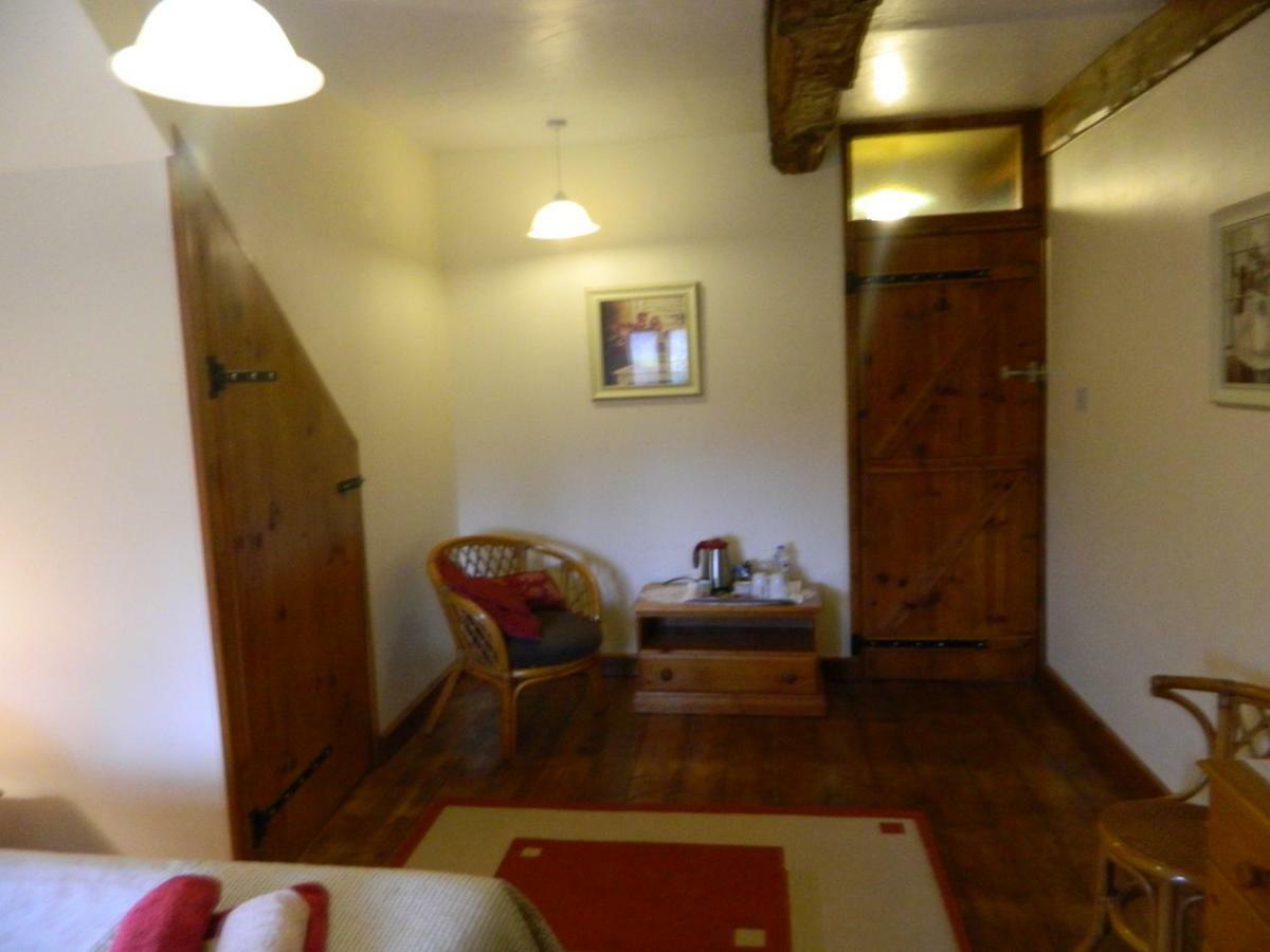 B&B La Seliniere Champ-du-Boult 外观 照片